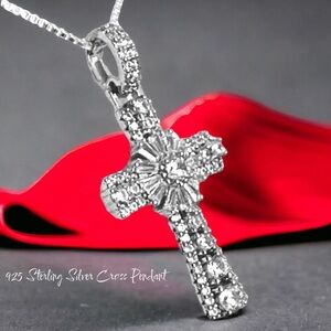 925 Sterling Silver Cubic Zirconia Cross Pendant NWT